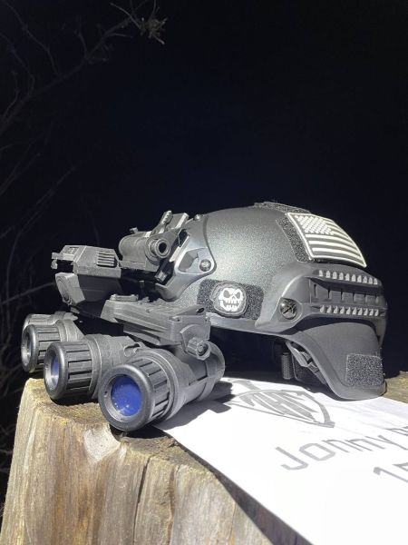 MICH 2000 Low Cut Helm-Set – Schwarz (Replica) + GPNVG-18 Dummy + Patch-Paket – neuwertig