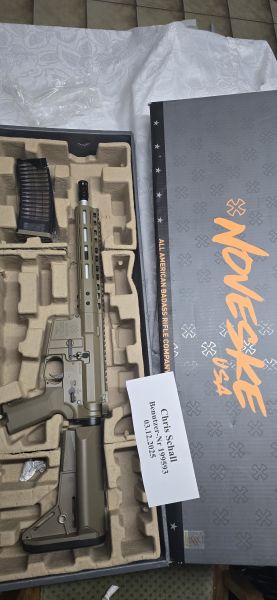 EMG / Cyma Noveske N4 GEN3 Vollmetall CGS T8-System Gas-Blow-Back 6mm BB Flat Dark Earth