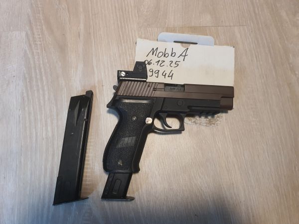 P226 