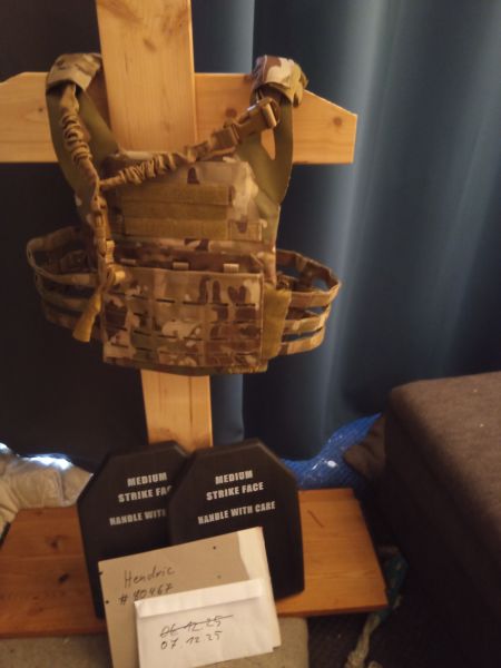 Viper Plate Carrier mit Daypack, Sling und Dummyplatten