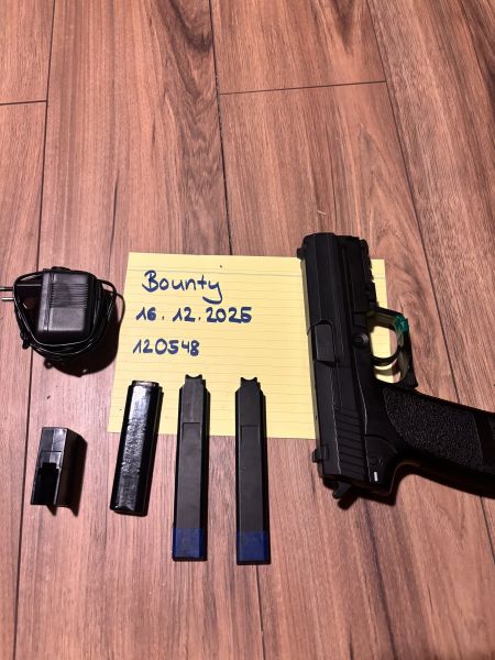 Cyma U.45 mit Metallschlitten Komplettset AEP 6mm BB schwarz