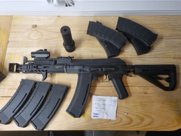 Arcturus AK K9 Begadi Upgrade Edition (Core Mamba)- absolut neuwertig, 1 Spieltag, 1 Jahr alt ist. SET mit Akku und mags 