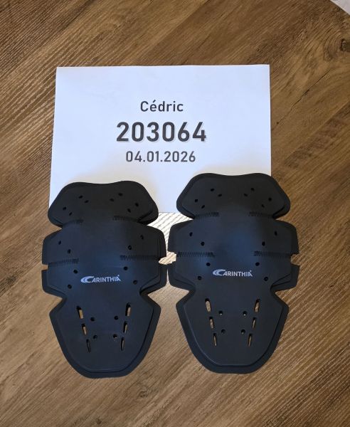 CARINTHIA Combat Knee Pads