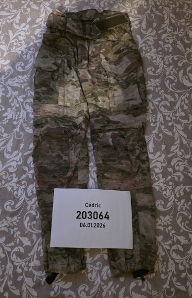 UF Pro Striker ULT Kampfhose 34/34 ATACS Camo L 200 € VB