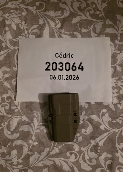 KYDEX CUSTOMS UV5R BAOFENG MALICE Clip + Volume Lock