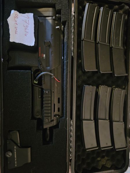 Well Mp7 mit Ziel visier und 6xMags