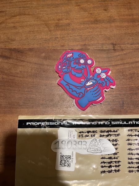 LRC x WK Low Rollers Club / Wastelandkooks „MIAMI VICE MISFORTUNE“ PVC Patch Neu Rare FOG