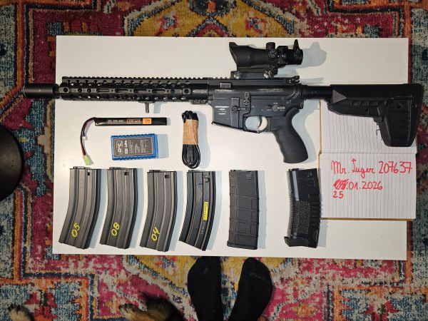 VFC Oberland Arms OA15 M8 mit Zubehör 