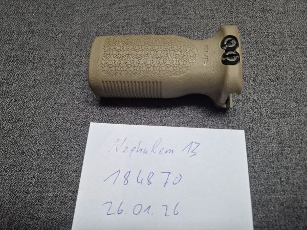 Original Magpul RVG Rail Vertical Grip TAN Version 2 (Kleine Magpul Zeichen auf der Grifffläche) 