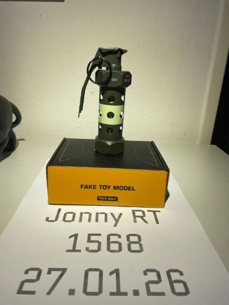 M-84 Flashbang Replika – LED Timer- & Dauerlicht (Airsoft / MilSim / Cosplay) – neu & unbenutzt