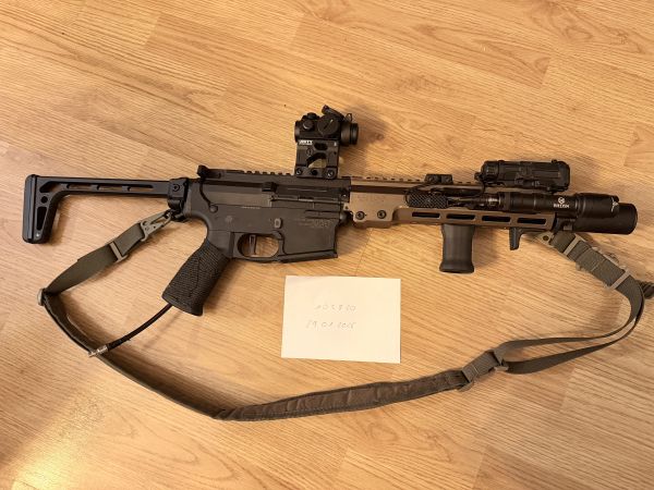 M4 AR15 Custom MTW Billet Tactical + Zubehör 