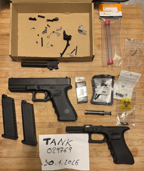 VFC Glock Gen 4 mit Alu Nozzle