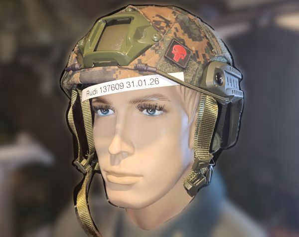 Begadi Parajumper Helm + Helmbezug Digital Woodland + Ausgleichstasche