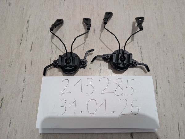 Universal Helmet Mount Klemme Rail Adapter für Headset/Kopfhörer Funkgerät 