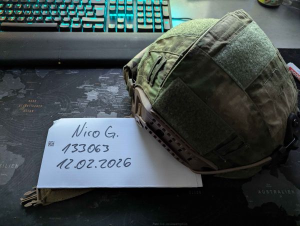 5.45 Spartan 3 (Airframe) Helm Replik mit Atacs Cover und MC Pouch