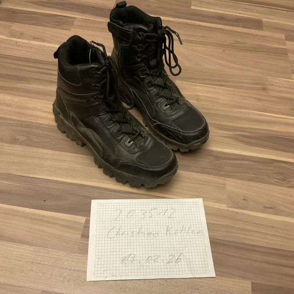 Stiefel Größe 42