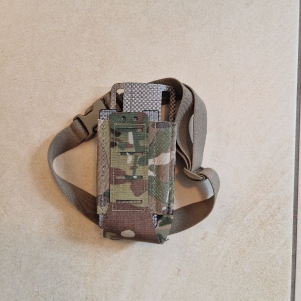 Unobtanium Gear SLED Magazinpouch + Unobtanium Gear Mid-Ride reloader Adapter V2 Multicam