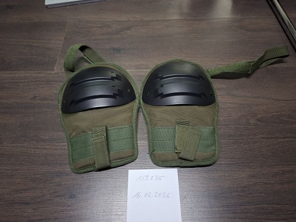 Schulterprotektoren oliv