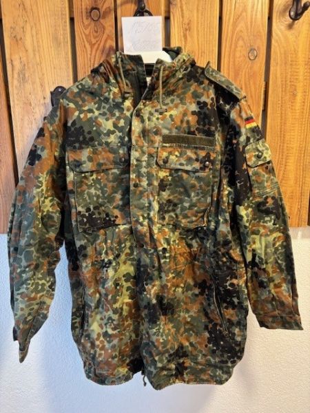 ORIGINAL BUNDESWEHR FELDPARKA FLECKTARN in der Größe XL, Gr. 14