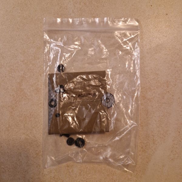 UNOBTANIUM GEAR QLS MOLLE ADAPTER COYOTE NEU/OVP