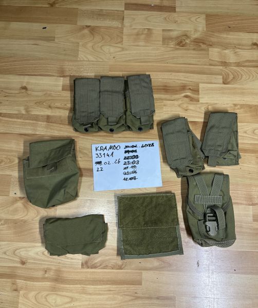 Eagle Industries Pouches in Khaki