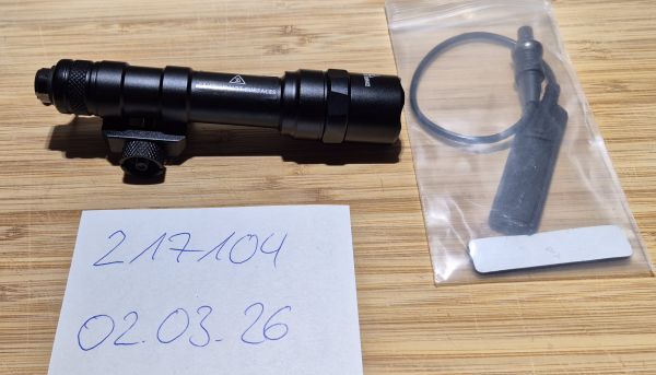 SF M600B Dummy in Schwarz 