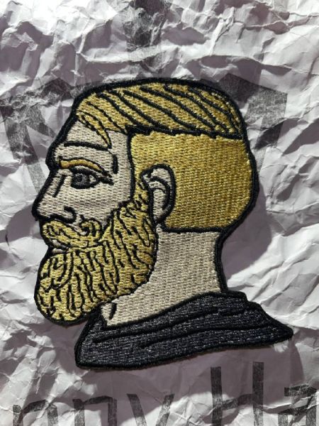 “Yes Chad” / Nordic Gamer Patch – Meme Velcro Patch 8×7,6 cm | Gigachad Morale Patch
