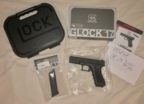 GHK Glock 17 Gen 3 Steel Bundle mit extra Magazin & Glock Koffer