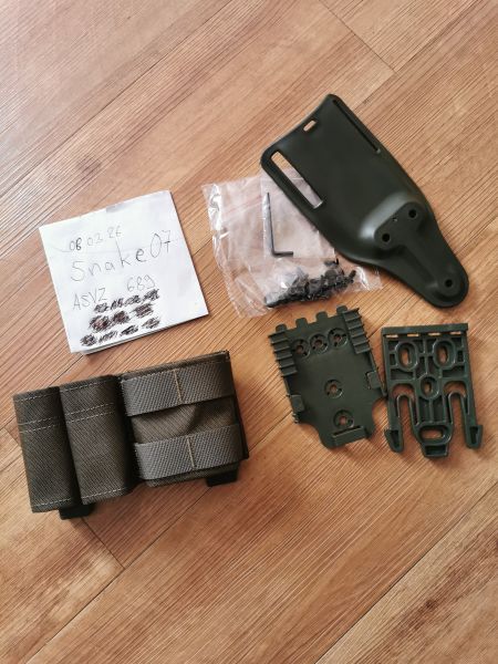 Multi Pouch 9mm/5.56 Ranger Green, Safariland Mid Ride Adapter Grün 