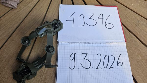 Funk Headset Helm ARC Befestigung OD Green Peltor Comtac Earmor