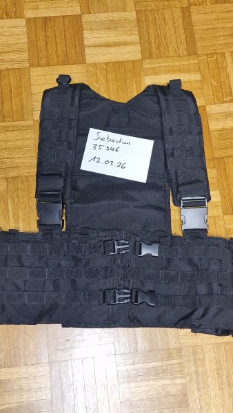 Chest Rig mit Tasmanian Tiger Pouch