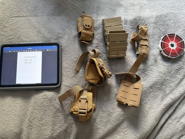 Coyote Pouches und Kugel Test Set