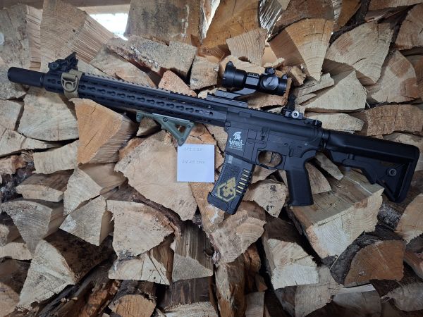 Lancer Hellion M-Lock 10