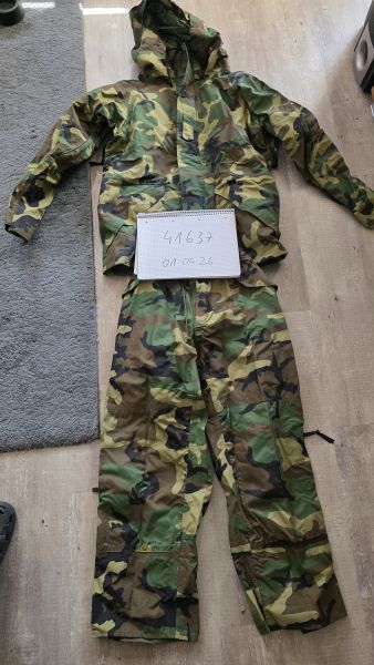 US Army Nässeschutz Anzug Woodland ECWCS Gore-Tex