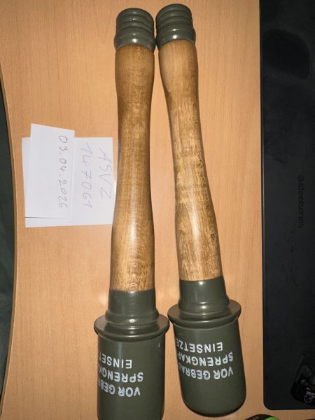 Stiel Handgranate Deko