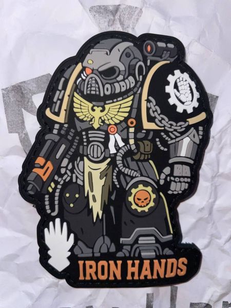 Iron Hands PVC Patch – Space Marine Chapter | Warhammer 40K Klettaufnäher