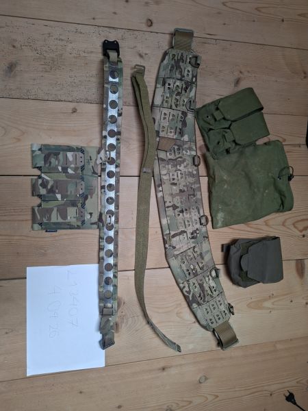 2xBelts mit Pouches 