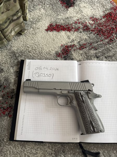 Dan Wesson Colt Valor 