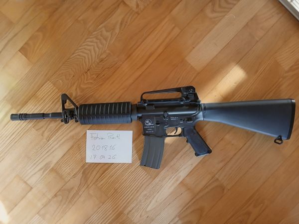 M4 + Zubehör (inkl. Versand)