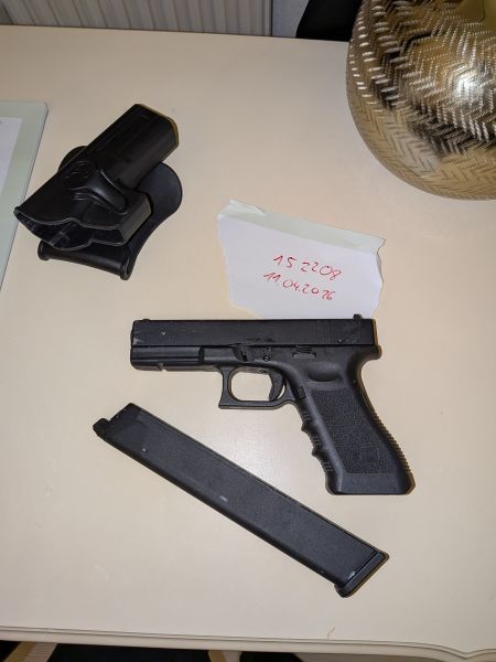 Glock 18c mit Long mag