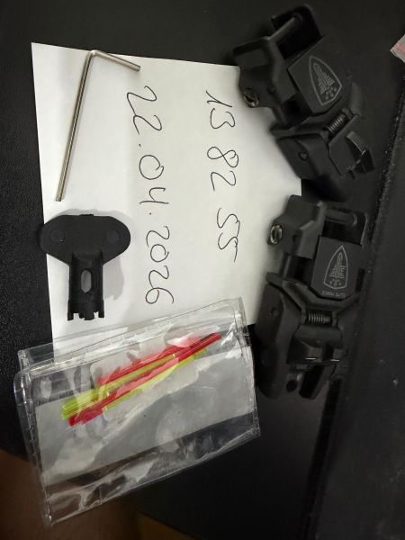 Elite Force Flip Up Sights