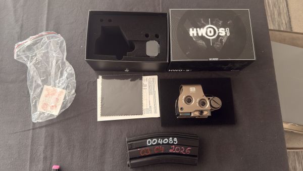 Holy Warrior HWO S1 EXPS Night Vision Ready Holo Sight + Cooper&Brass Protector 