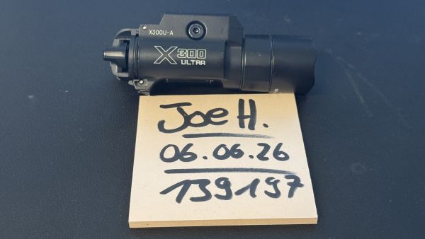 Surefire X300 Ultra Replika