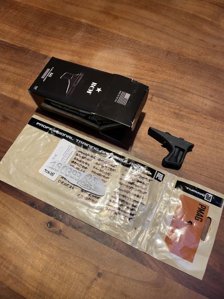BCM Gunfighter Handstop Grip Griff M-LOK Blk Neu