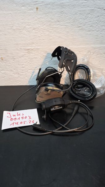 Peltor Comtac 8 Set mit Comhead PTT für Kenwood