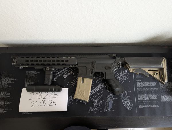Anfängerpaket: G&G Combat Machine CM16 Predator M4 Carbine in LVOA Style mit Mosfet/ETU EFCS