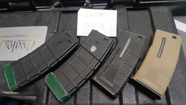 4x M4 Magazine, gebraucht, voll funktionsfähig