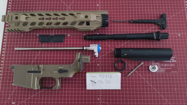 M4 Teile u.a. Fortis Night Handguard - Versandkostenfrei