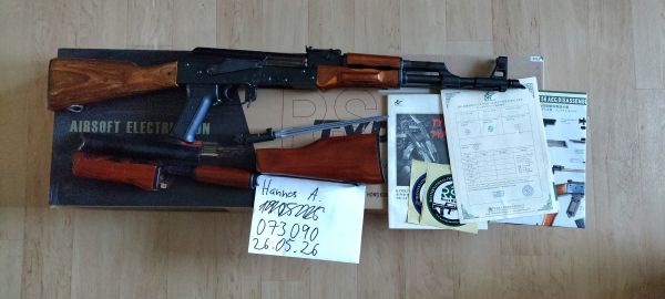 Realsword Type56 AKM Umbau mit Realsteel Teilen