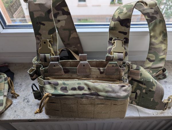 Chest Rig Multi Cam Koppel MOLLE Aufnahme H Harness